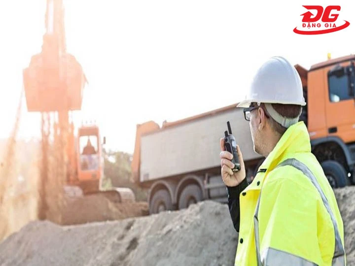 Bộ đàm Motorola GP 1000 liên lạc xa