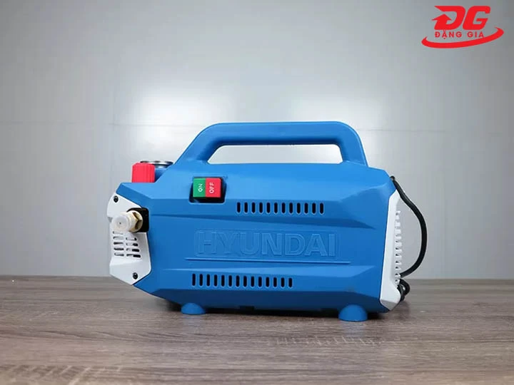 chọn mua máy rửa xe 1800W