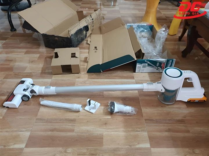 máy hút bụi Total TVLI20061