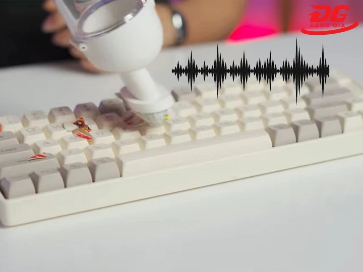 máy hút bụi bàn phím lực hút vừa đủ không gây ồn