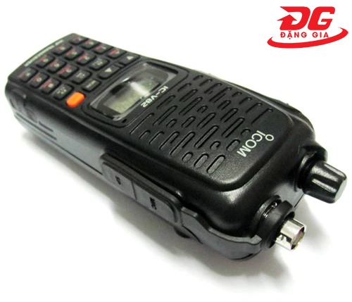 bộ đàm liên lạc iCOM IC-V82
