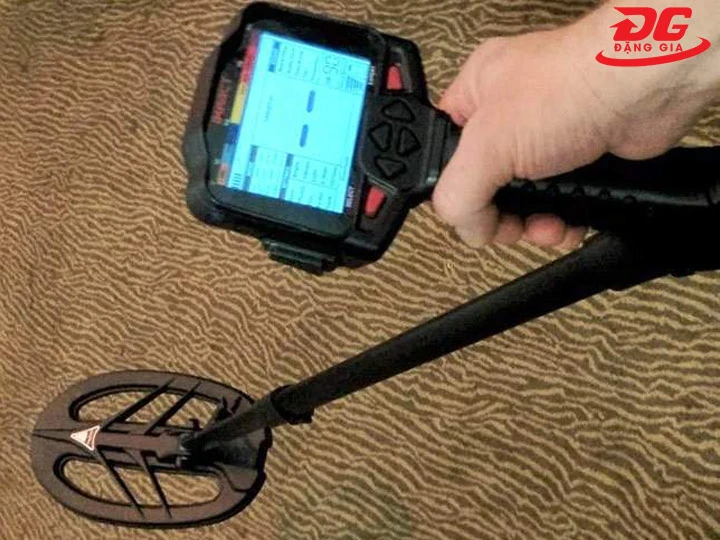 Máy dò kim loại Nokta độ nhạy cao