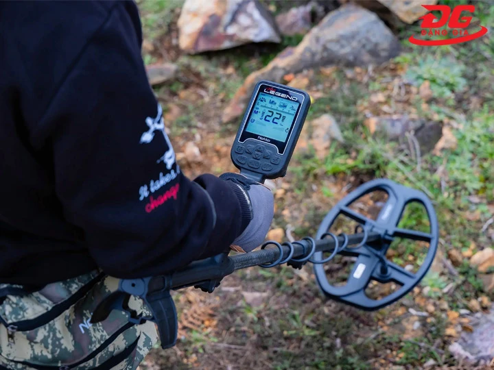 Máy dò kim loại Nokta dò dưới lòng đất