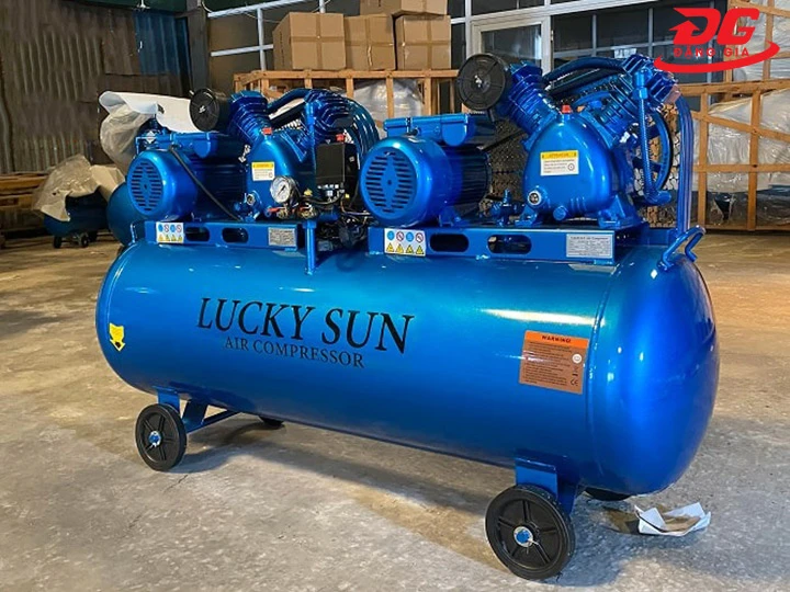 Máy nén khí công nghiệp 2 đầu 250 lít Lucky Sun