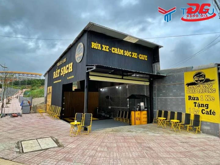 Mô hình rửa xe máy kết hợp quán cà phê