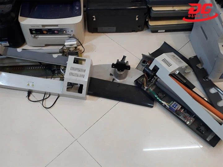 Máy ép plastic không nóng