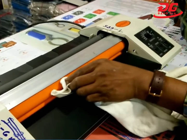 Mua hàng kém chất lượng