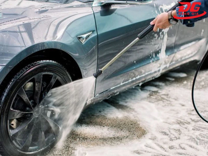 Rửa xe Đức Đạt