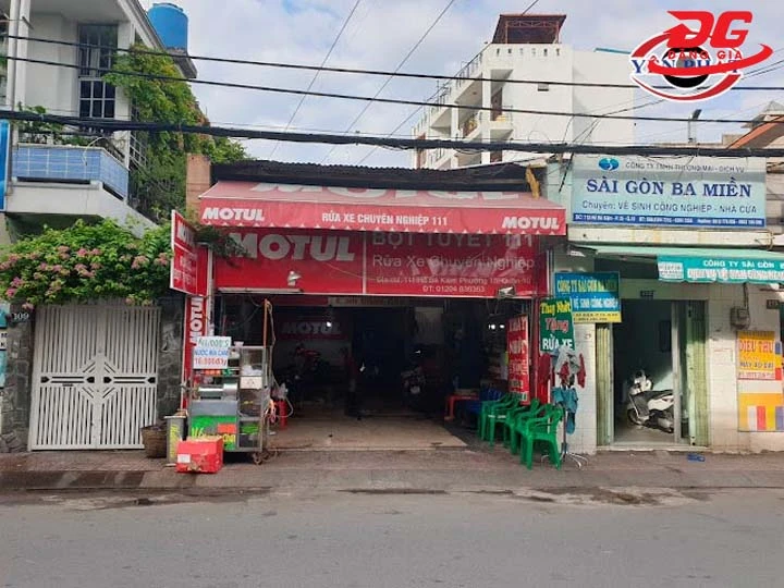 Rửa xe thay nhớt motul 111