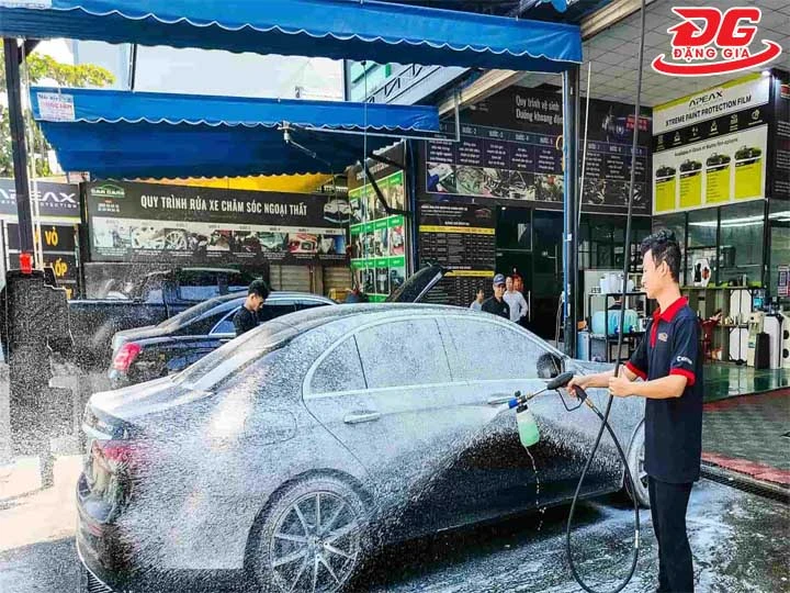 Tiệm rửa xe 56 Quận 6