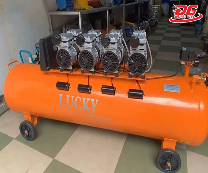 máy nén khí 4 đầu
