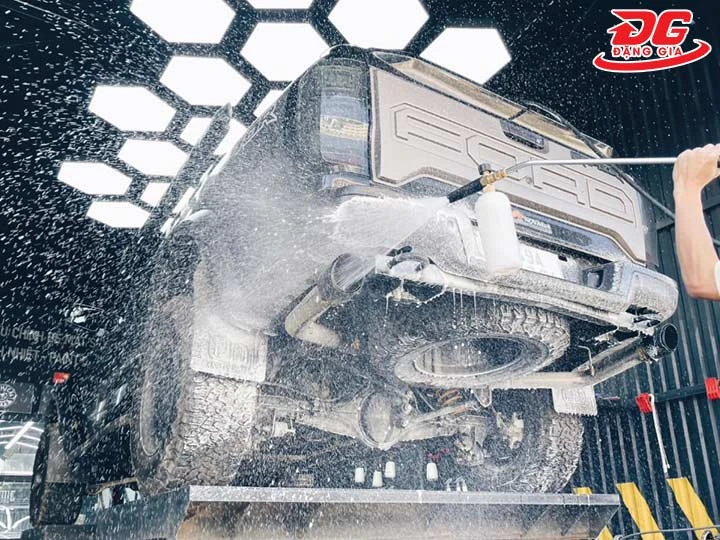 Aeon Coffee - Tiệm rửa xe & cà phê