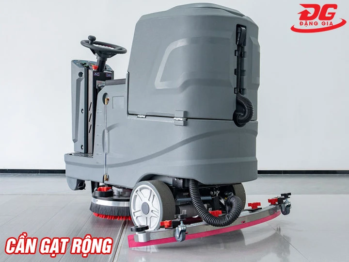 Cần gạt máy chà sàn ngồi lái Kumisai KMS 80