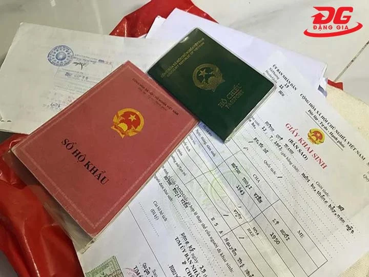 không ép plastic giấy tờ quan trọng