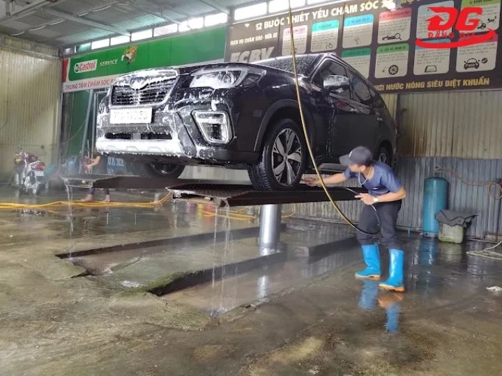 Tiệm rửa xe Hậu Giang Hoàng