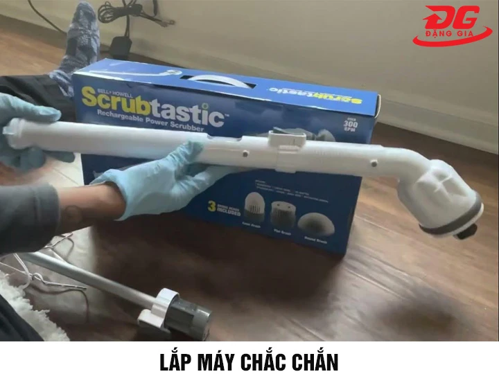 Lắp máy chà sàn Clorox ScrubTastic