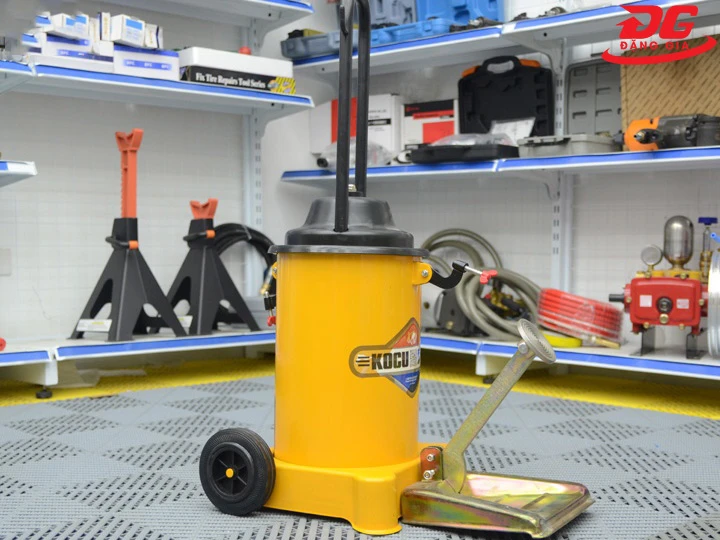 máy bơm mỡ bằng chân vận hành bằng nhịp chân