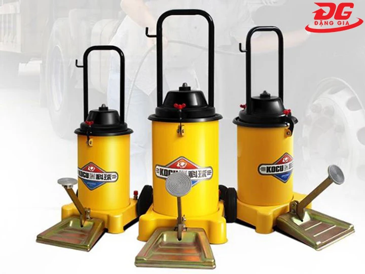 máy bơm mỡ bằng chân