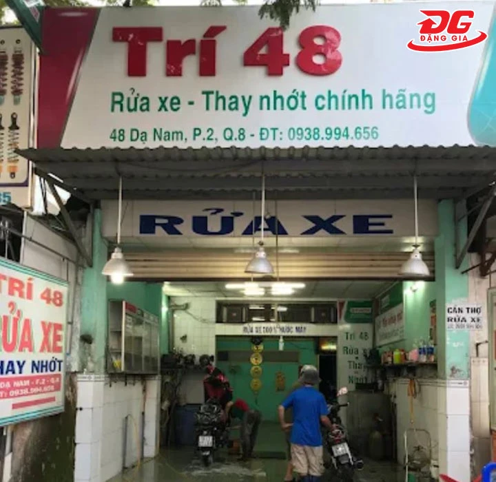 Rửa xe, thay nhớt Trí 48