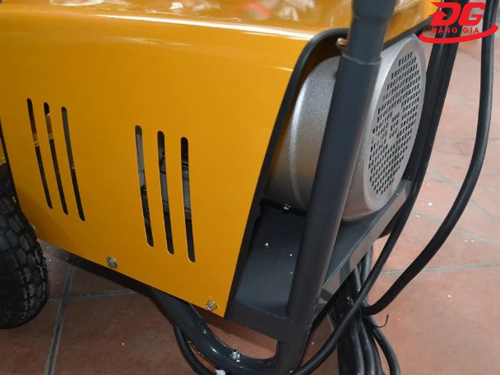 động cơ máy rửa xe V-Jet VJ 250/7.5