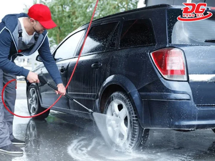 Rửa xe Khiêm Khải