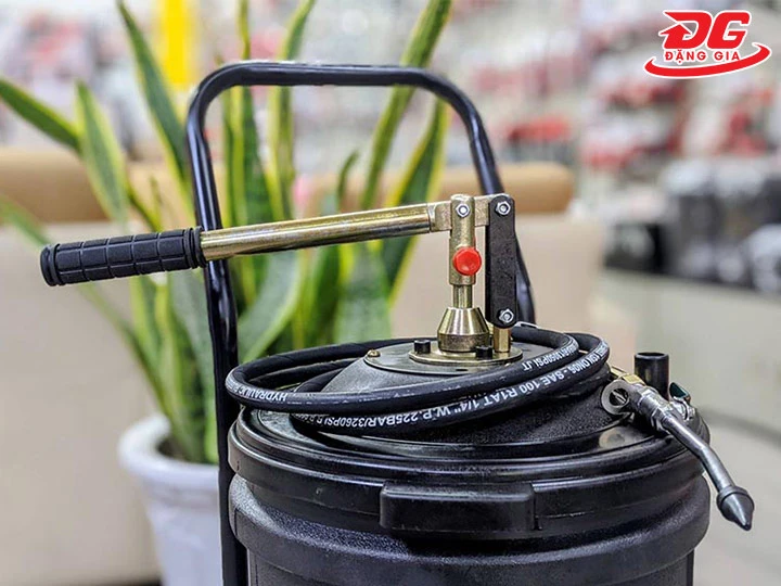 tay đẩy của Palada PD-30B