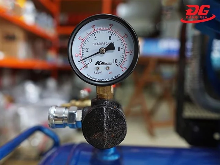 áp suất máy nén khí 400 lít ổn định