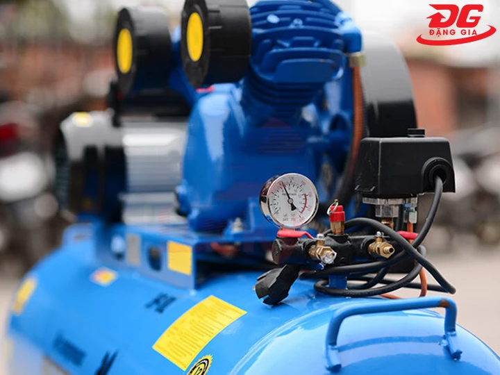 máy nén khí 400 lít chắc chắn