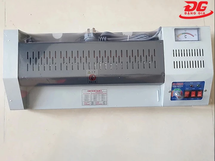 máy ép plastic Nha Trang đa năng