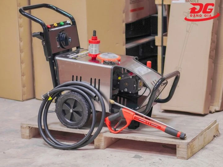 Ứng dụng máy rửa xe cảm ứng từ