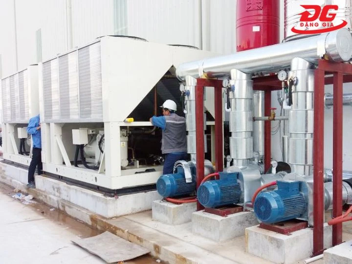 Lưu ý khi lắp đặt và vận hành chiller giải nhiệt gió