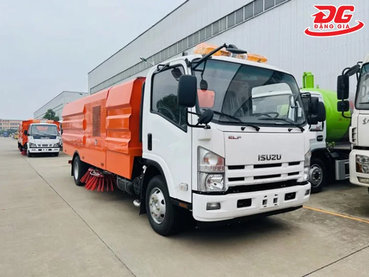 xe quét rác Isuzu