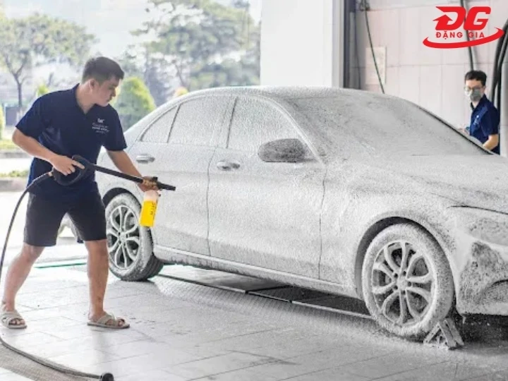 Bãi rửa xe quận 4 Tâm Phương cung cấp đa dạng dịch vụ