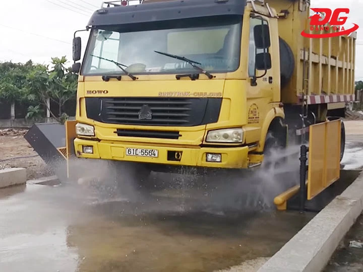 cầu rửa xe công trường tiết kiệm nước