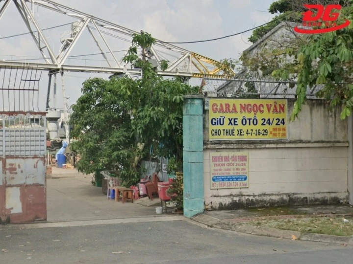 Garage chăm sóc và rửa xe quận 4 Ngọc Vân đầy đủ tiện nghi