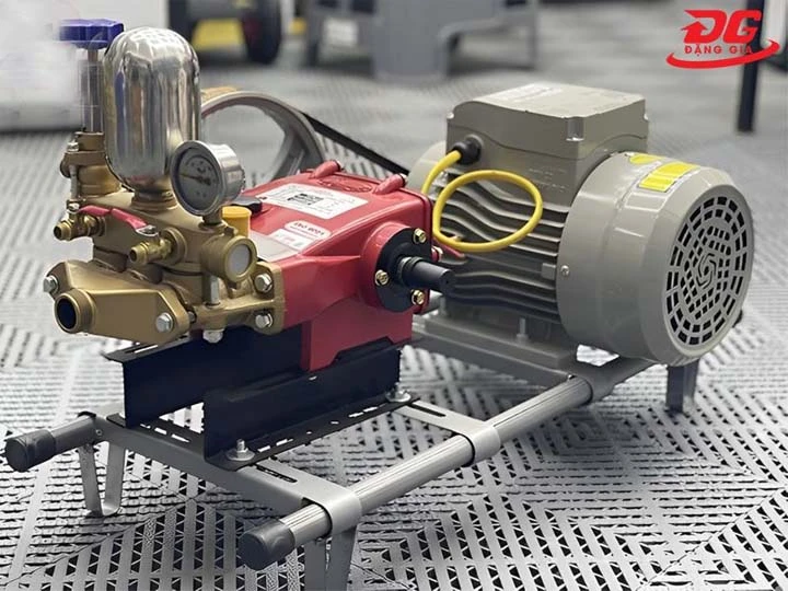 Máy bơm rửa xe dây đai LS30