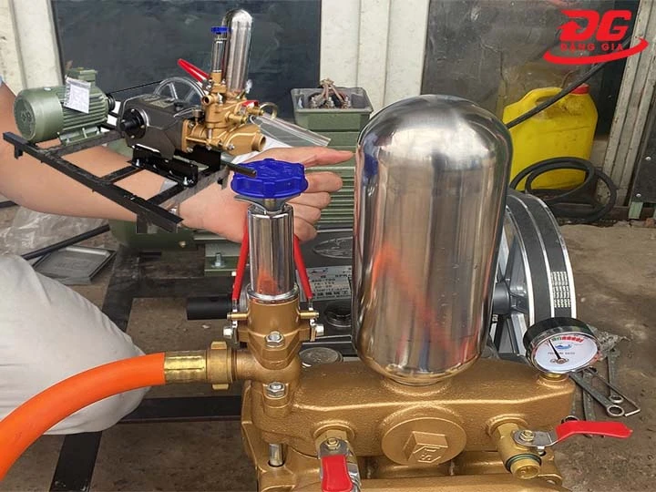 Máy rửa xe Đài Loan thiết kế hiện đại