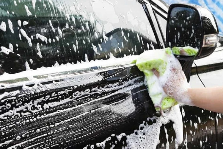 Rửa xe AUTOR SÚNG