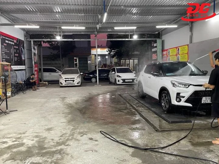 Tiệm rửa xe Tiền Giang 102