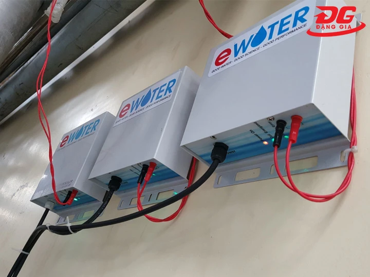 xử lý Cáu cặn tháp giải nhiệt bằng Ewater xanh