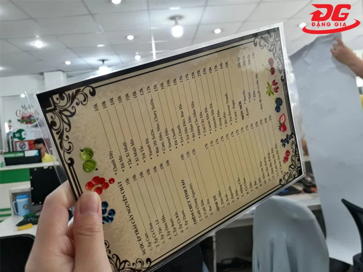 giấy ép Plastic bền bỉ