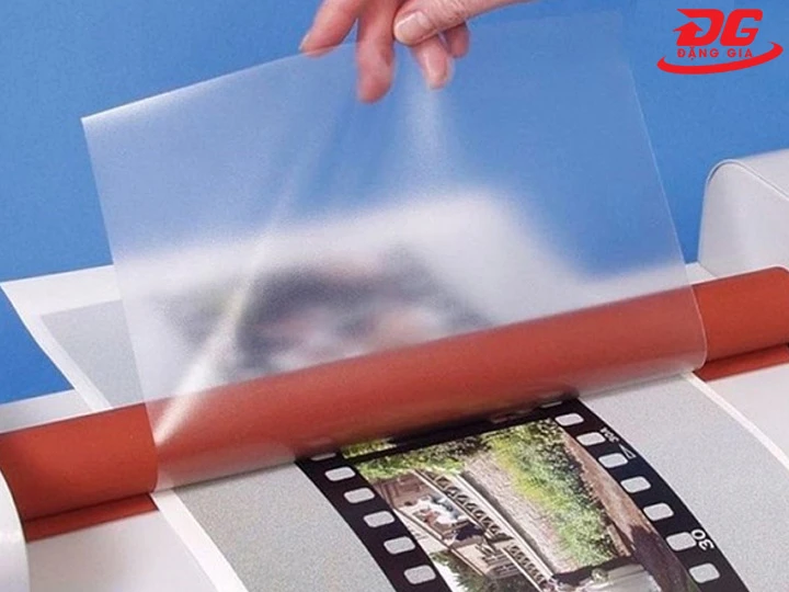 Giấy ép Plastic mờ