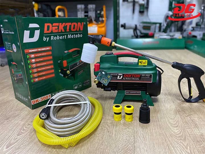 máy rửa xe Dekton