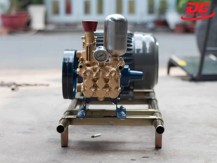 Máy rửa xe motor rời NB2