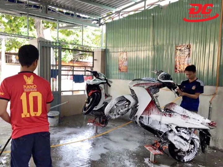 Rửa xe & thay dầu Mạnh Toàn