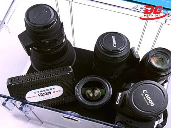 hộp chống ẩm Wonderful DB-2820 dung tích 12l