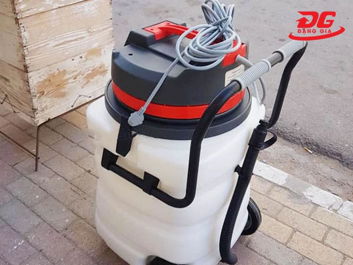 mua Máy hút bụi công nghiệp thùng nhựa Camry BF583A