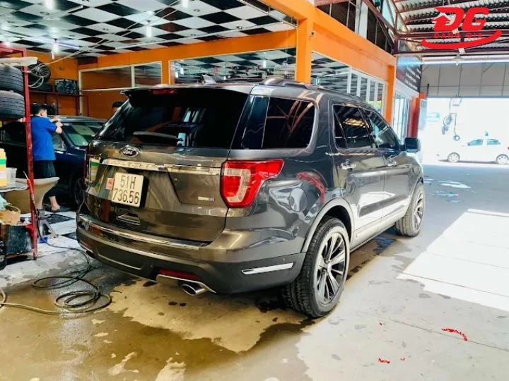 Tiệm rửa xe quận 11 Carwash Cafe VN