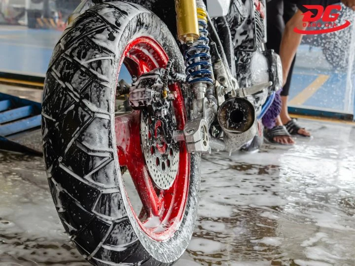 Tiệm rửa xe quận 11 Duy Khánh