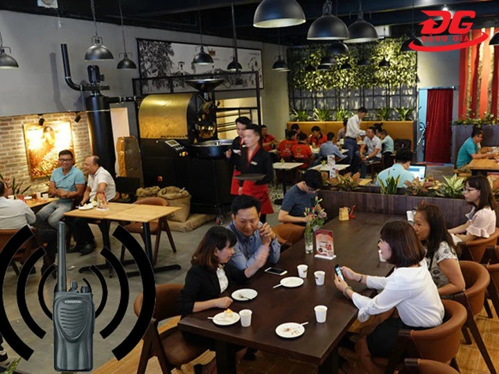 chọn bộ đàm nhà hàng Dựa trên quy mô nhà hàng